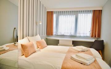 Фото номера Улучшенные апартаменты Апартаменты JessApart– Babka Tower Apartment г. Варшава 20