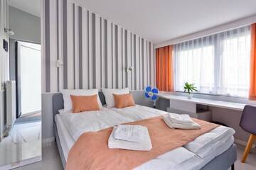 Фото номера Улучшенные апартаменты Апартаменты JessApart– Babka Tower Apartment г. Варшава 3