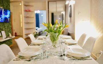Фото номера Апартаменты с 3 спальнями Апартаменты JessApart– Babka Tower Apartment г. Варшава 2