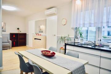 Фото номера Улучшенные апартаменты Апартаменты JessApart– Babka Tower Apartment г. Варшава 7