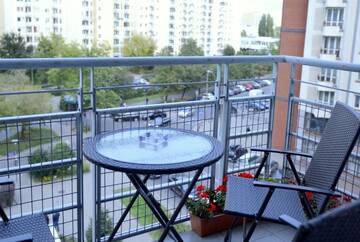 Фото номера Апартаменты с 4 спальнями Апартаменты JessApart– Babka Tower Apartment г. Варшава 25