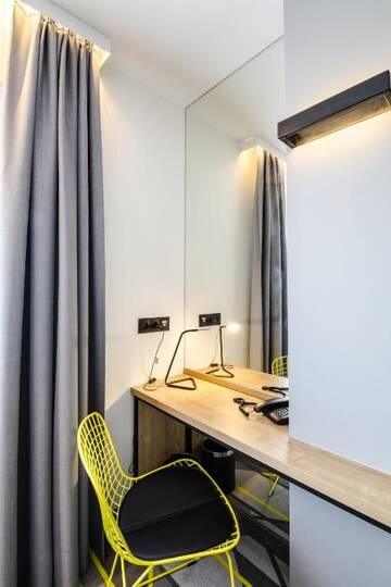 Фото номера Двухместный номер с 2 отдельными кроватями Отель Air Hotel г. Варшава 11