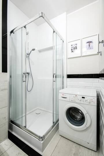 Фото номера Апартаменты Апартаменты Apartament Centrum Żurawia г. Варшава 12
