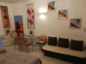 Фото номера Улучшенный номер-студио с балконом Апартаменты Center Warsaw- Apartamenty Smolna г. Варшава 16