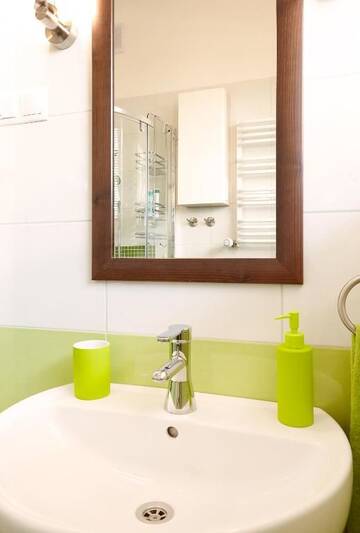 Фото номера Апартаменты с балконом Апартаменты Lovely Funky Flat near Royal Park г. Варшава 42