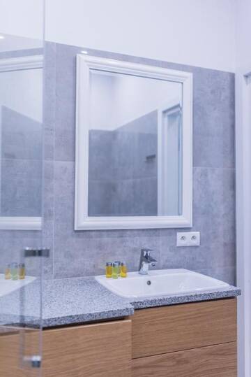 Фото номера Апартаменты с 2 спальнями Апартаменты APARTEL Plac Unii Lubelskiej г. Варшава 11