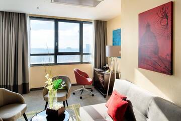 Фото номера Полулюкс Отель Leonardo Royal Hotel Warsaw г. Варшава 6