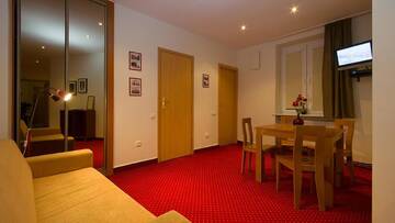 Фото номера Апартаменты-студио Хостелы Hostel Helvetia г. Варшава 4