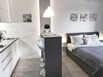 Фото номера Апартаменты с балконом Апартаменты Exclusive Apartments Smolna г. Варшава 2