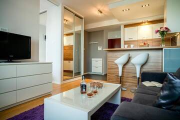 Фото номера Апартаменты (4 взрослых) - 61A Grzybowska Street Апарт-отели Platinum Towers E-Apartments г. Варшава 20