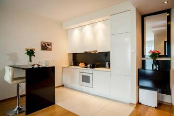 Фото номера Апартаменты (4 взрослых) - 61A Grzybowska Street Апарт-отели Platinum Towers E-Apartments г. Варшава 30