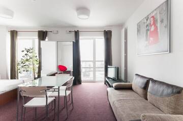Фото номера Апартаменты Апарт-отели Platinum Towers Country 2 Country г. Варшава 16