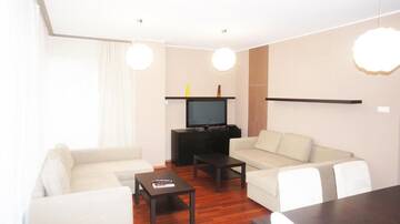Фото номера Апартаменты Делюкс с 2 спальнями Апарт-отели Platinum Towers Country 2 Country г. Варшава 4