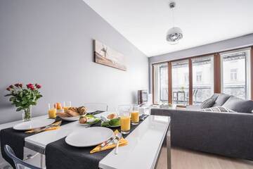Фото номера Апартаменты с балконом - ul. Wronia 45 Апартаменты P&amp;O Apartments Plac Europejski г. Варшава 10