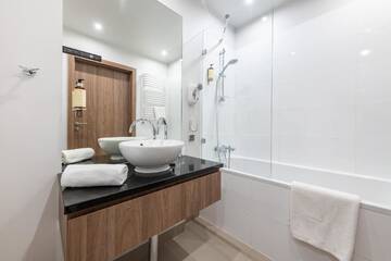 Фото номера Апартаменты с 1 спальней Апартаменты P&amp;O Apartments Plac Europejski г. Варшава 12