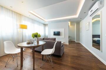 Фото номера Апартаменты с 1 спальней Апартаменты P&amp;O Apartments Plac Europejski г. Варшава 2