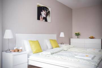 Фото номера Апартаменты с балконом - ul. Wronia 45 Апартаменты P&amp;O Apartments Plac Europejski г. Варшава 2