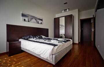 Фото номера Апартаменты Делюкс: Obrzeżna, 7А Апартаменты Executive Suites Galeria Park г. Варшава 4