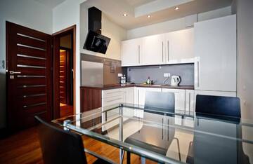 Фото номера Апартаменты Делюкс: Obrzeżna, 7А Апартаменты Executive Suites Galeria Park г. Варшава 7
