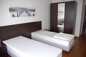 Фото номера Апартаменты Делюкс: Obrzeżna, 7А Апартаменты Executive Suites Galeria Park г. Варшава 18
