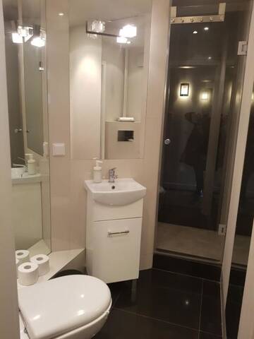 Фото номера Номер-студио - Chmielna 34 Апартаменты NWW Apartamenty г. Варшава 12