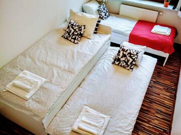 Фото номера Трехместный номер с общей ванной комнатой Хостелы Vitalia Apart Rooms Bobrowiecka г. Варшава 8