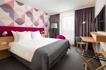 Фото номера Двухместный номер с 1 кроватью - Для некурящих Отель Holiday Inn - Warsaw City Centre г. Варшава 8
