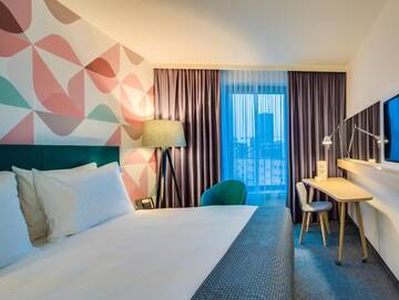 Фото номера Двухместный номер с 1 кроватью - Для некурящих Отель Holiday Inn - Warsaw City Centre г. Варшава 10