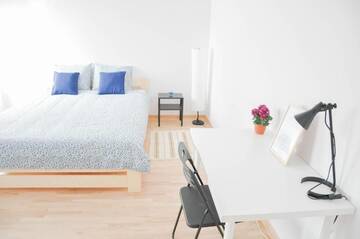 Фото номера Двухместный номер с 1 кроватью Хостелы HaLo Rooms City Centre г. Варшава 13