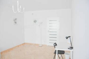 Фото номера Большой двухместный номер с 1 кроватью Хостелы HaLo Rooms City Centre г. Варшава 15