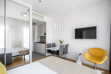 Фото номера Стандартные апартаменты Апарт-отели Varsovia Apartamenty Kasprzaka г. Варшава 8