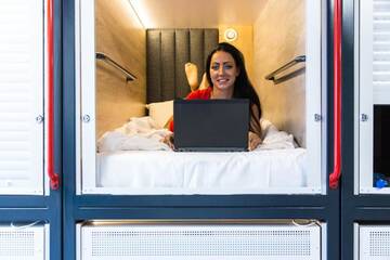 Фото номера Верхний одноместный номер Хостелы Kapsuła Hostel Warszawa г. Варшава 7