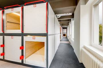 Фото номера Верхний одноместный номер Хостелы Kapsuła Hostel Warszawa г. Варшава 8