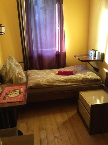 Фото номера Mini Economy Single Room with Shared Bathroom Проживание в семье mika rooms - 22 Korotynskiego Street г. Варшава 9
