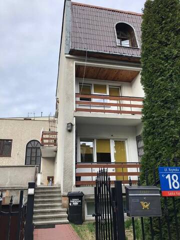 Фото номера Номер с кроватью размера «queen-size» и балконом Гостевой дом Rzym House г. Варшава 13