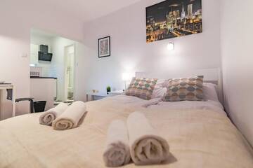 Фото номера Номер-студио Апартаменты Rent like home - Złota 65 г. Варшава 32