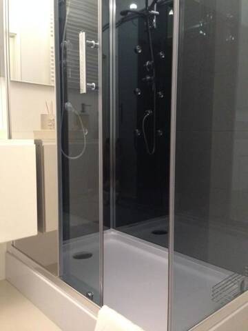 Фото номера Двухместный номер-студио Делюкс с 1 кроватью Апартаменты P&amp;O Apartments Komfort Apartament - Mokotów г. Варшава 42