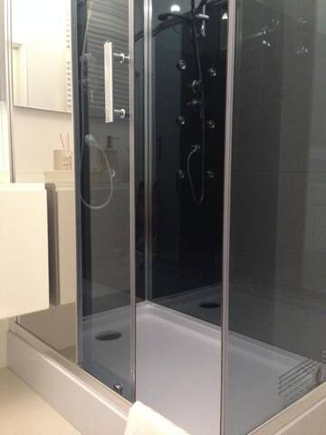 Фото номера Двухместный номер-студио Делюкс с 1 кроватью Апартаменты P&amp;O Apartments Komfort Apartament - Mokotów г. Варшава 23