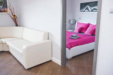 Фото номера Апартаменты с гидромассажной ванной Апартаменты Apartamenty Nad Jeziorkiem г. Варшава 9