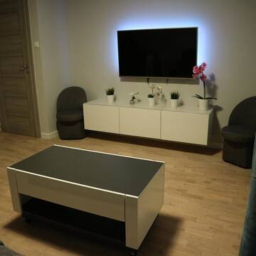 Фото номера Апартаменты с гидромассажной ванной Апартаменты Apartamenty Nad Jeziorkiem г. Варшава 4