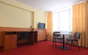 Фото номера Одноместный номер Делюкс Комплексы для отдыха с коттеджами/бунгало Dobre Miejsce Dom Rekolekcyjny г. Варшава 3