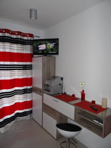 Фото номера Апартаменты с дополнительной кроватью Апартаменты Apartamenty Metro Młociny г. Варшава 10