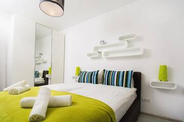 Фото номера Апартаменты «Комфорт» с 1 спальней Апартаменты erApartments Wronia Oxygen г. Варшава 2