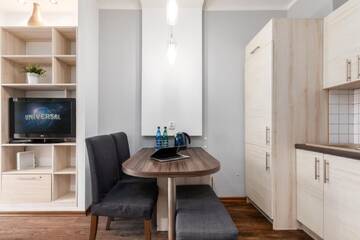Фото номера Апартаменты с 2 спальнями - Zelazna Апартаменты Apartament Chmielna by Your Freedom г. Варшава 22