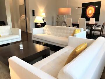 Фото номера Luxury Two Bedroom Penthouse with Market Square view Апартаменты Luxury Suites &amp; Apartments MONDRIAN UNESCO Old Town г. Варшава 10