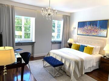 Фото номера Mondrian Royal Suite with Main Market Square view Апартаменты Luxury Suites &amp; Apartments MONDRIAN UNESCO Old Town г. Варшава 7