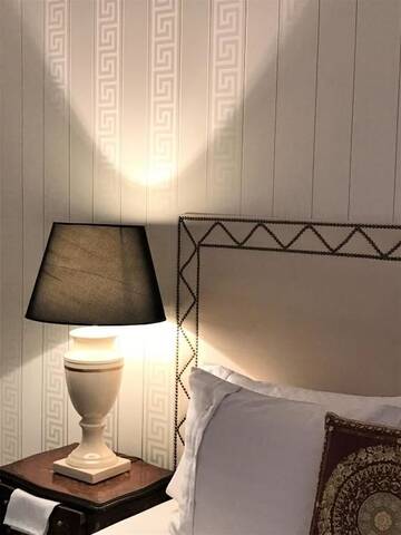 Фото номера Deluxe Suite with Old Town View Апартаменты Luxury Suites &amp; Apartments MONDRIAN UNESCO Old Town г. Варшава 23