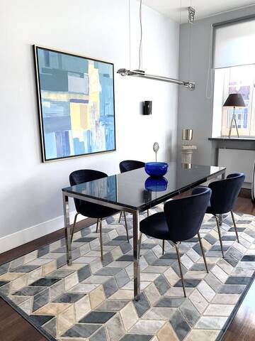 Фото номера Mondrian Royal Suite with Main Market Square view Апартаменты Luxury Suites &amp; Apartments MONDRIAN UNESCO Old Town г. Варшава 2