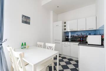 Фото номера Апартаменты с балконом Апартаменты Budgetplus Key Apartaments Pańska г. Варшава 6