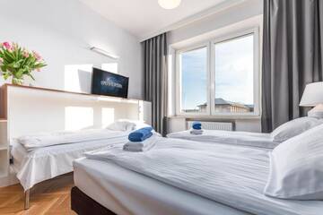 Фото номера Стандартный трехместный номер-студио Апартаменты Smolna Apartments by Your Freedom г. Варшава 44